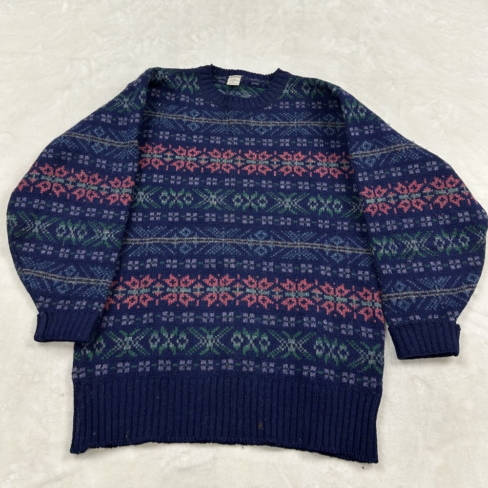 Vintage Fair Isle Sweater womans Small Navy Blue Wool Made in Scotland Pullover